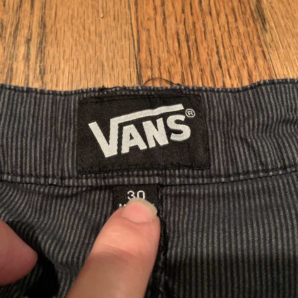 Vans Size 30 Shorts Black and Gray